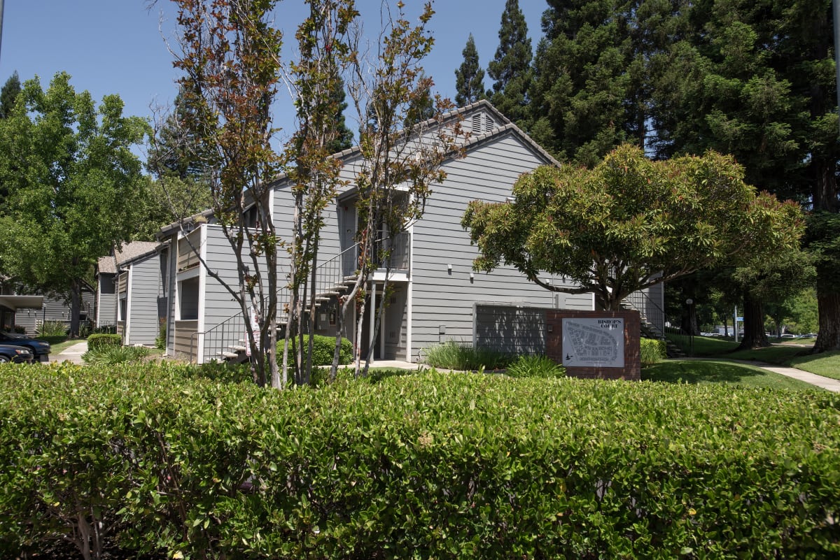 Apartments for Rent in Rancho Cordova Bishop #39 s Court Apartments