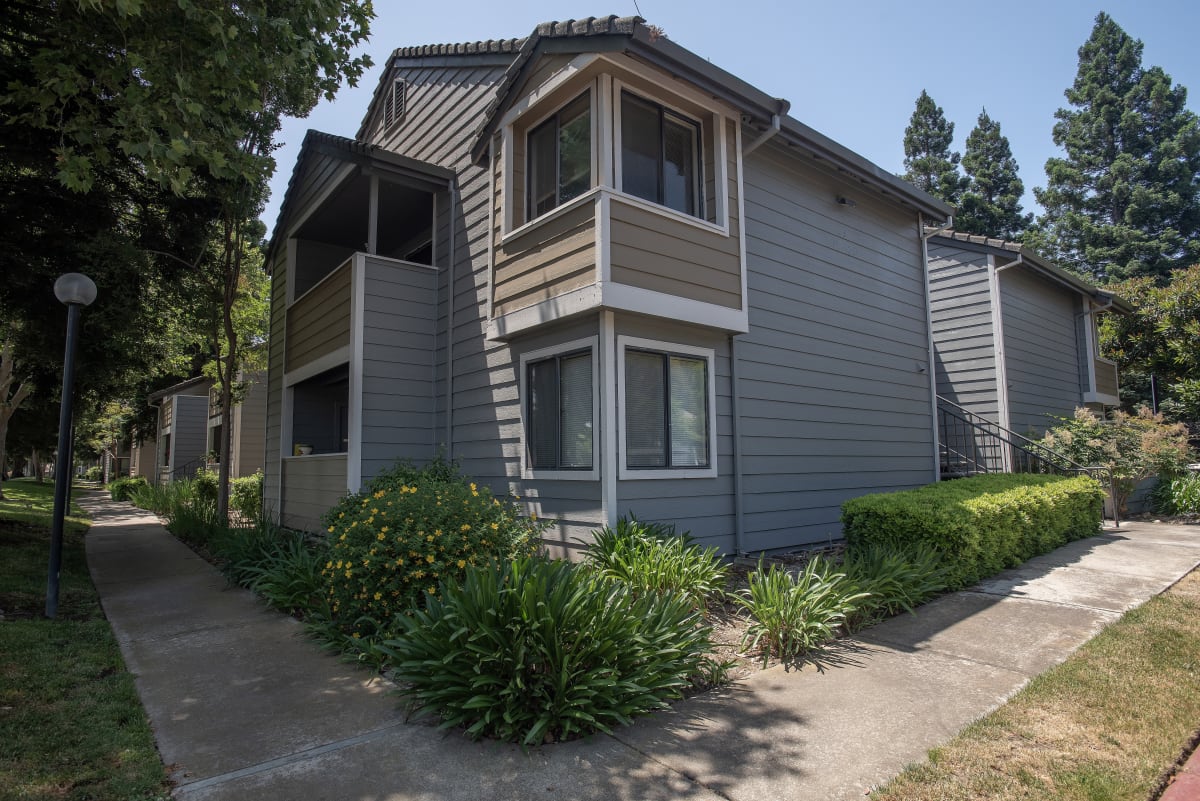 Apartments for Rent in Rancho Cordova Bishop #39 s Court Apartments