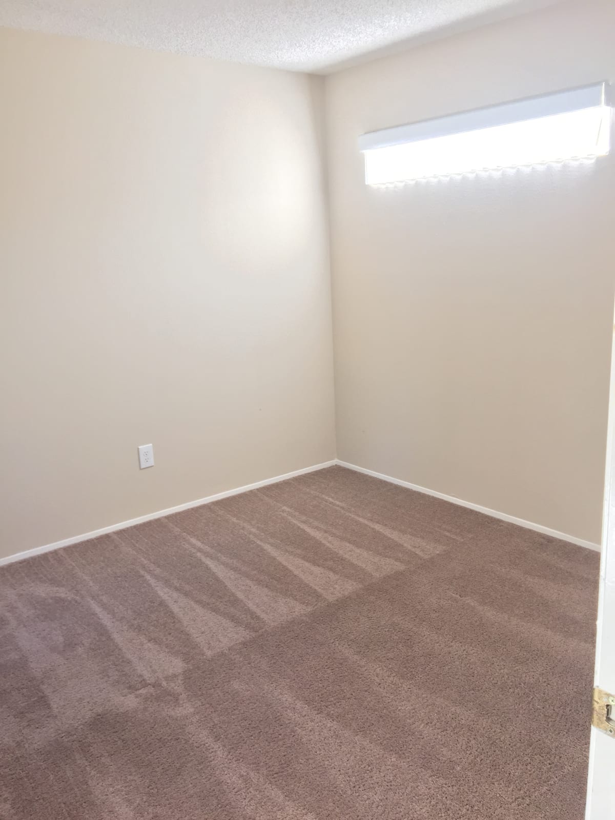 Photos and Video of La Costa 15 Apartments in Carlsbad, CA