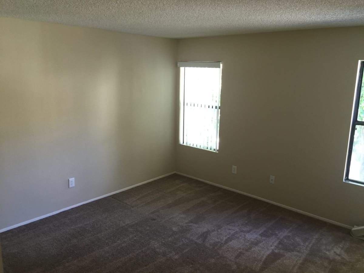 Photos and Video of La Costa 15 Apartments in Carlsbad, CA