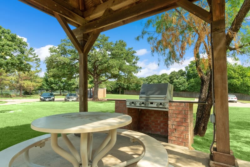 Photos and Video of Falcon Lakes in Arlington, TX