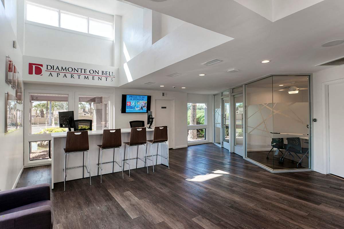 Leasing office and reception lounge at Diamonte on Bell.
