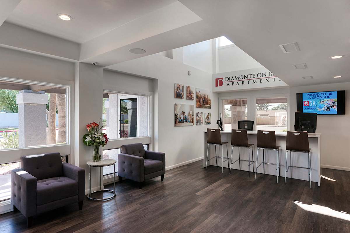 Leasing office and reception lounge at Diamonte on Bell.