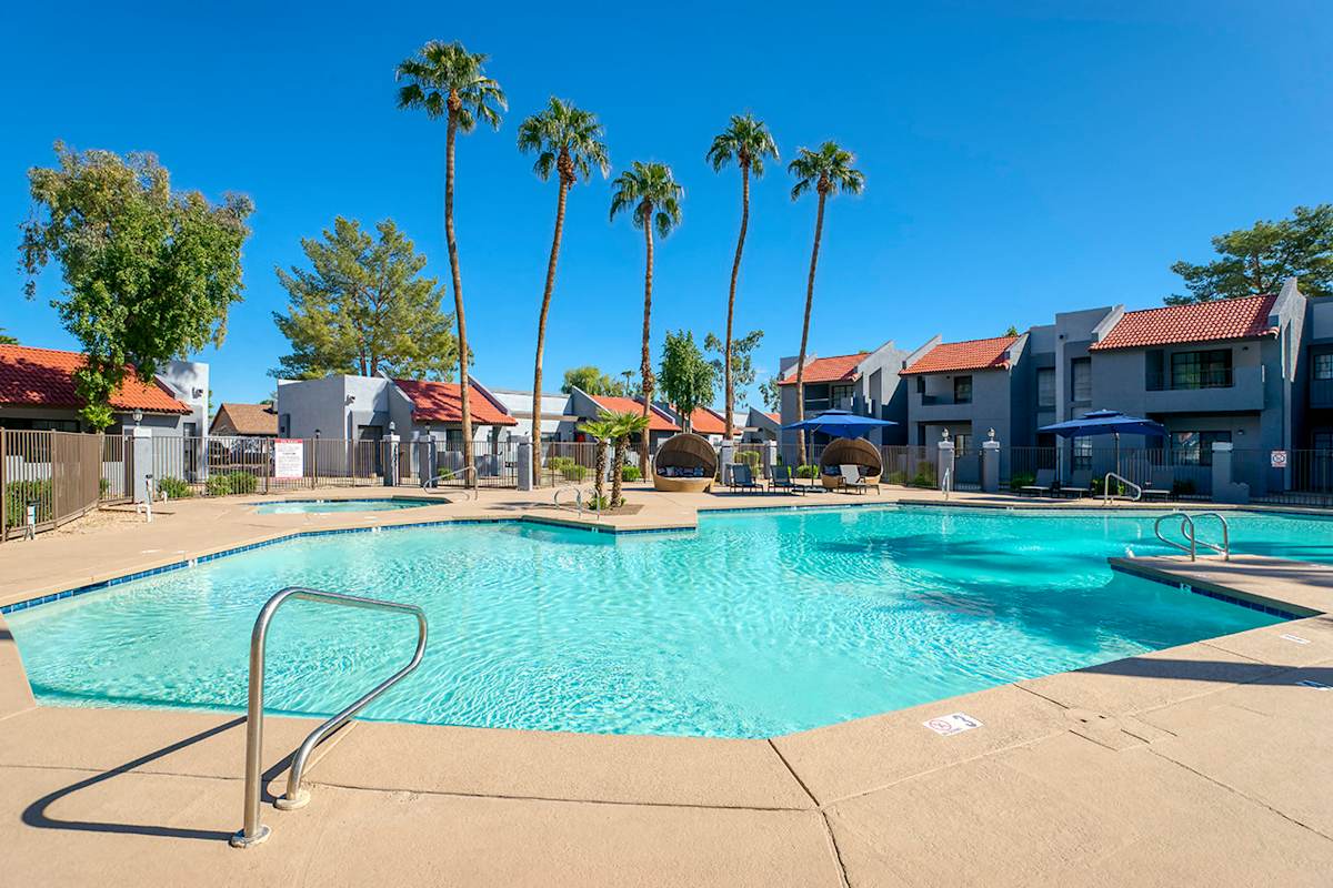 Swimming pool and deck at Diamonte on Bell.