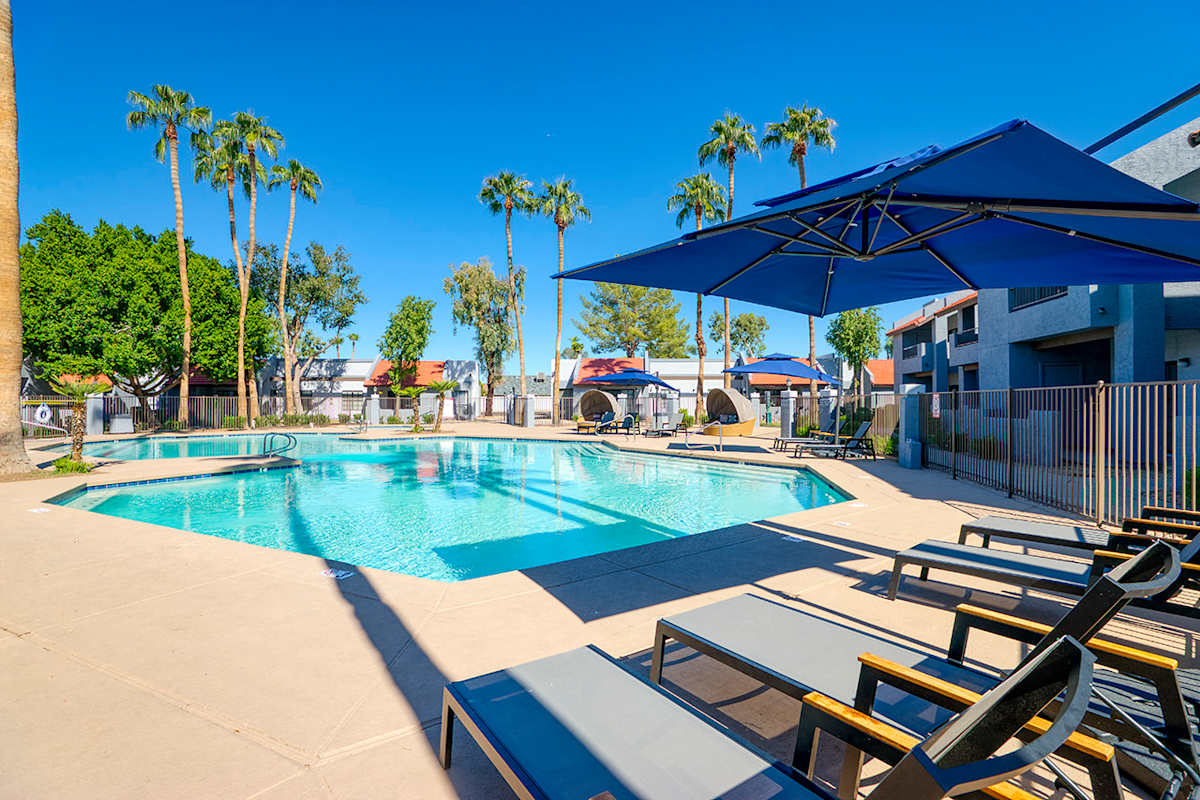 Swimming pool and deck at Diamonte on Bell.