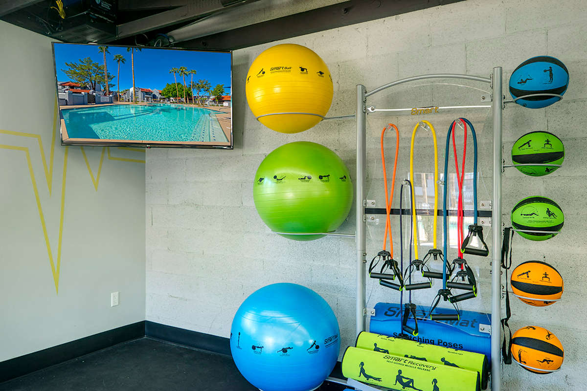 Fitness center at Diamonte on Bell.