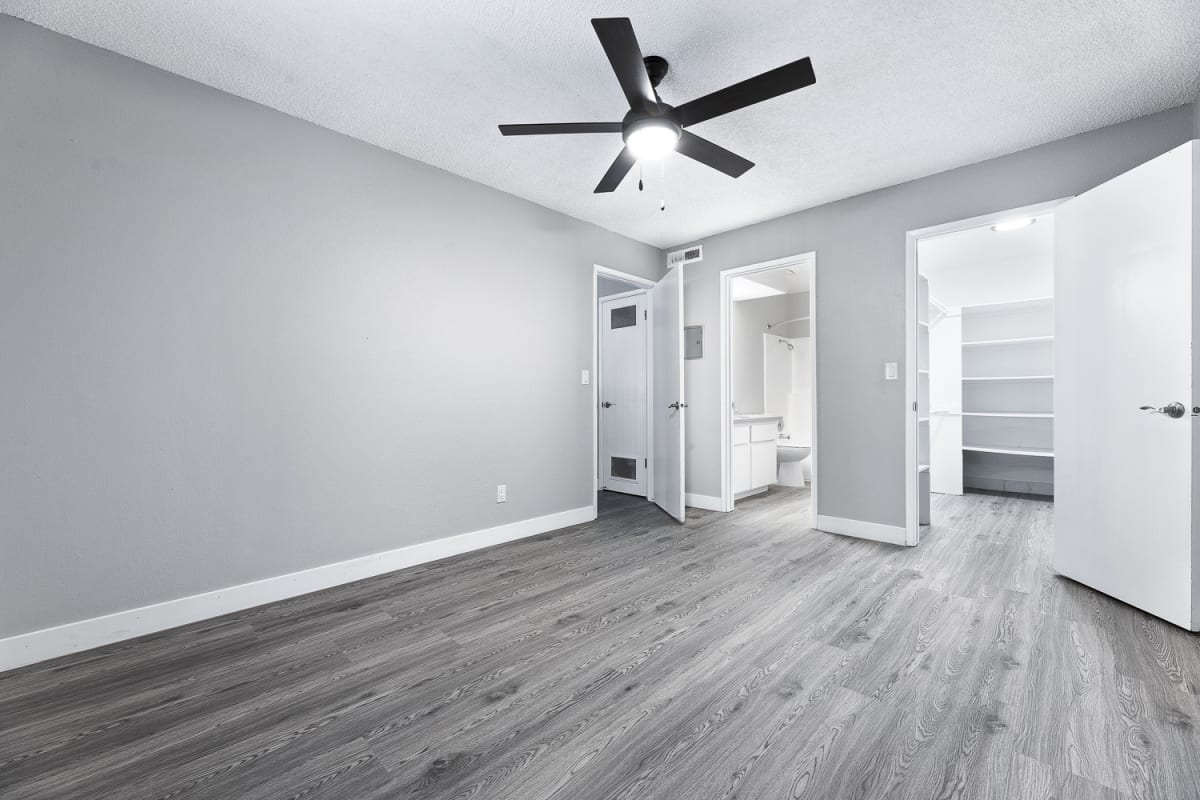 Photos and Video of Monte Vista Apartments in Clovis, CA