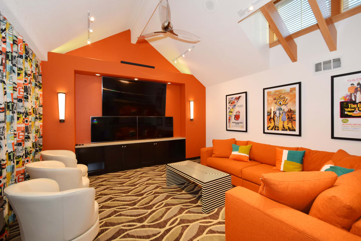 Photos and Video of Squire #39 s Court in Clackamas OR