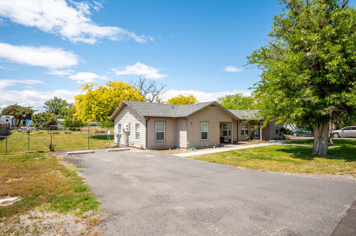 Photos and Video of Irrigon Farm Labor in Hermiston, OR