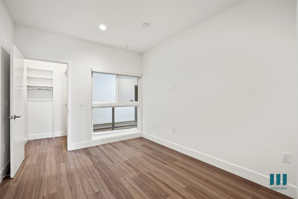 Rosewood Heights by Wiseman — community and apartment views.