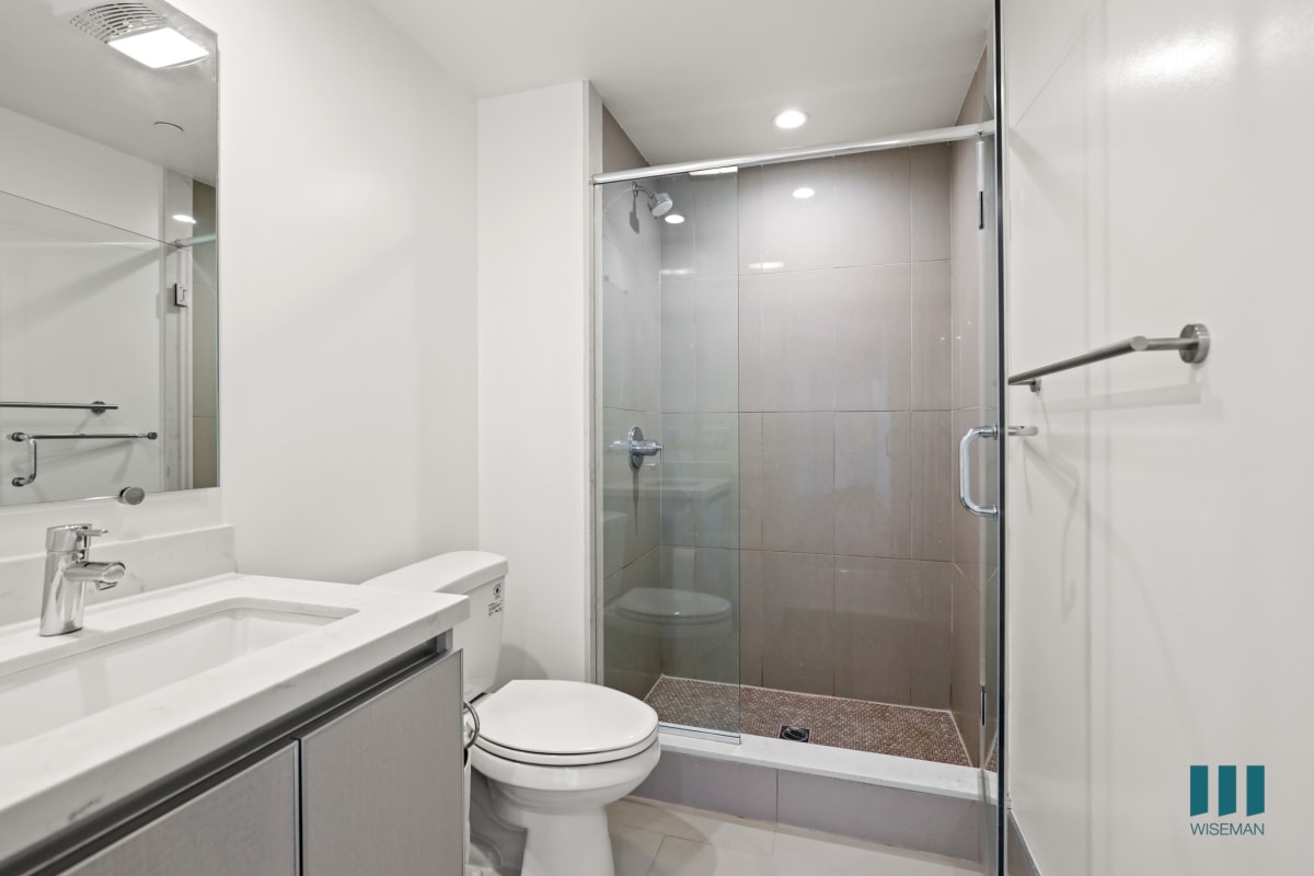 Rosewood Heights by Wiseman — community and apartment views.