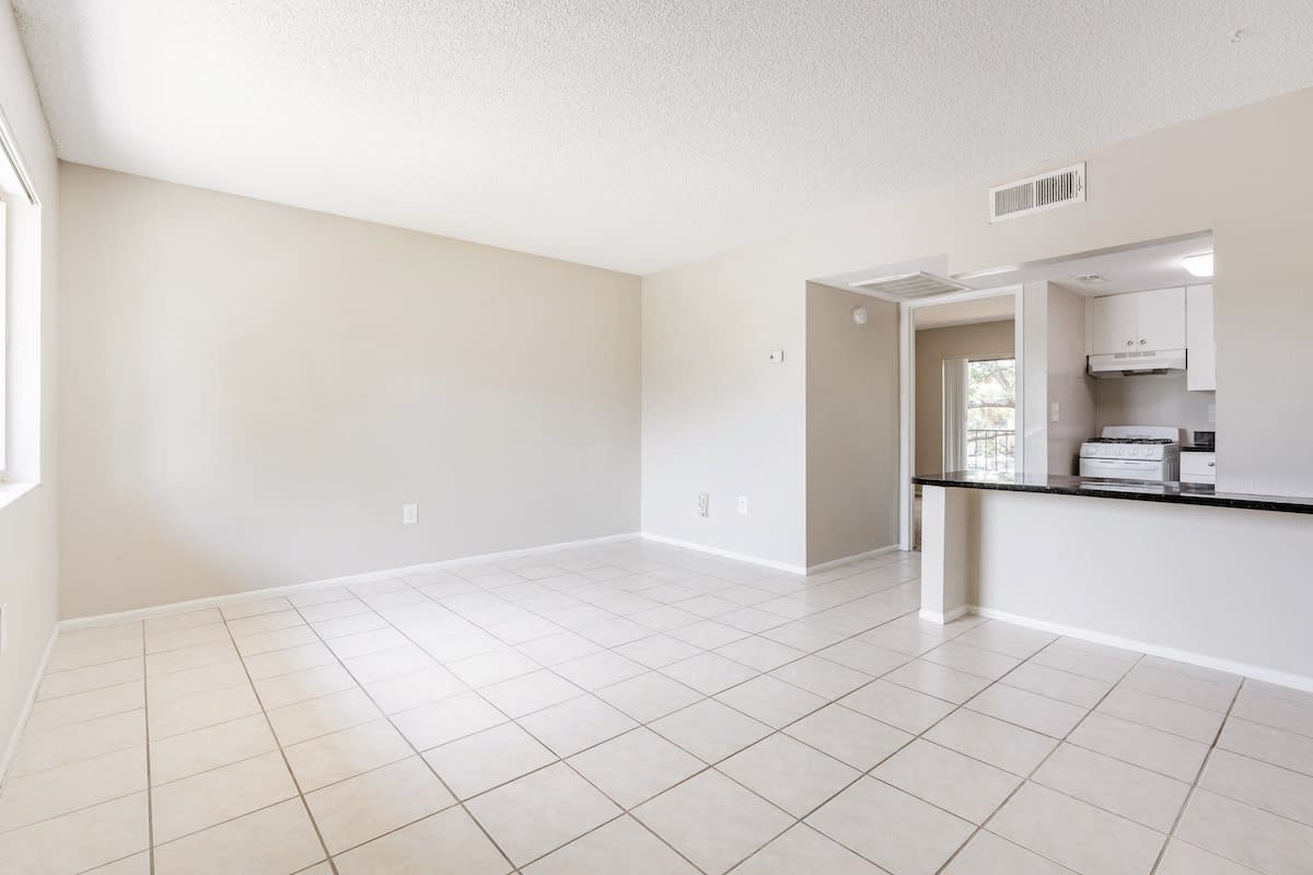 Photos And Video Of Waterview Crossing Apartments In Orlando, FL