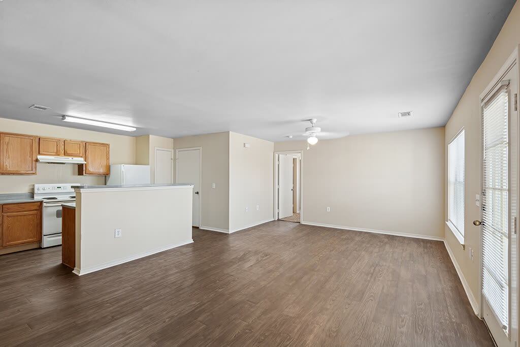 Ironwood Crossing Apartments & Townhomes apartment photo