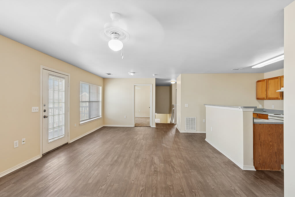 Ironwood Crossing Apartments & Townhomes apartment photo