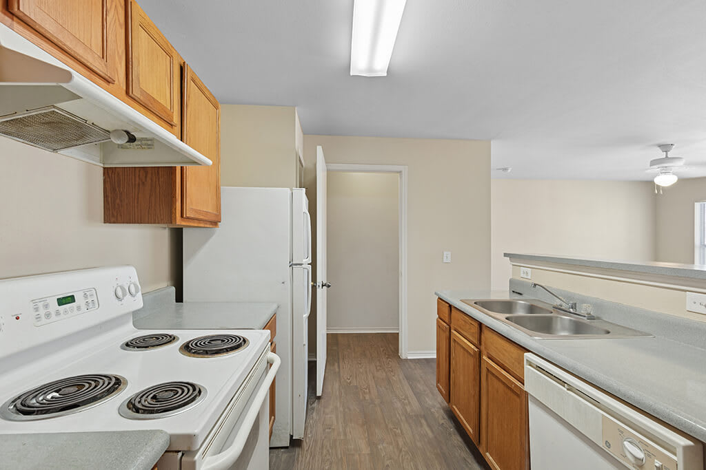 Ironwood Crossing Apartments & Townhomes apartment photo