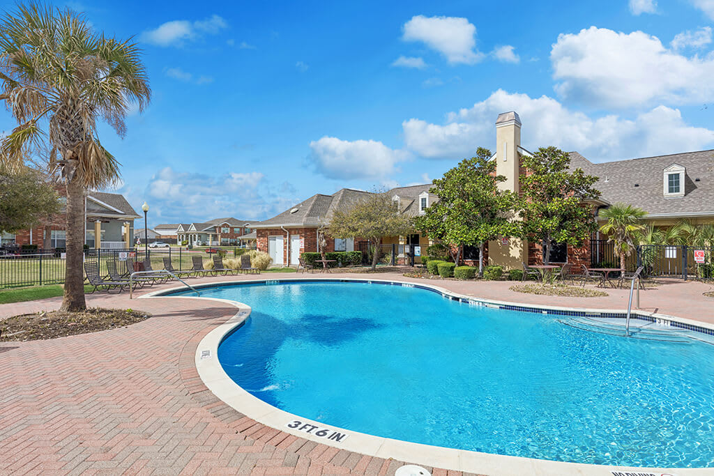Ironwood Crossing Apartments & Townhomes apartment photo