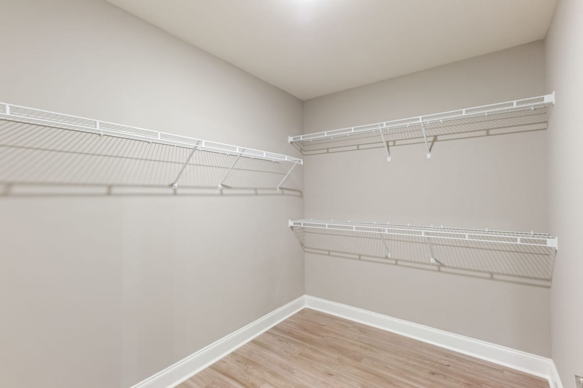 Lakeside at Southwood closet shelving - Tallahassee, FL