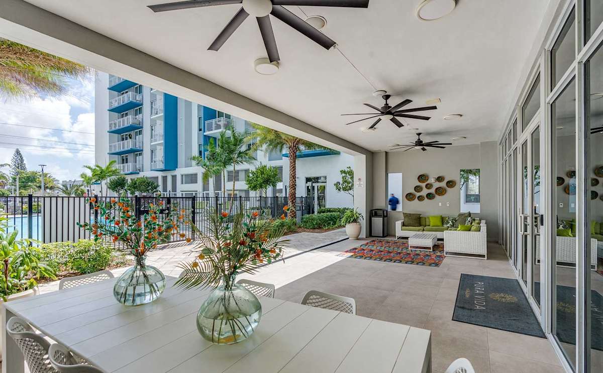 Stunning Hialeah Luxury Rentals With Floor-To-Ceiling Windows image