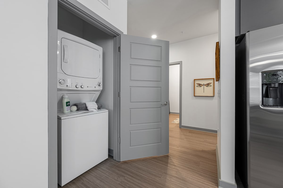 Populus Waterside in-unit stacked washer and dryer closet - Chattanooga, TN