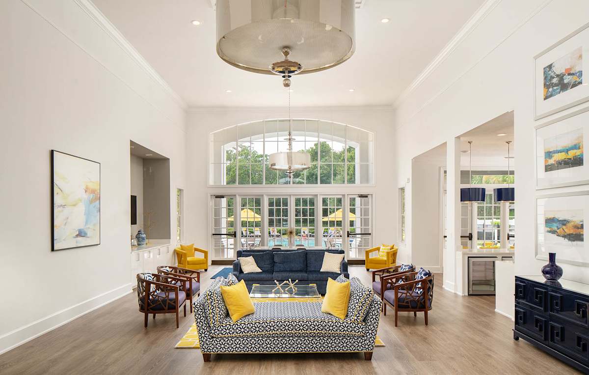 The Villas at Westchase clubroom seating area - Tampa, FL