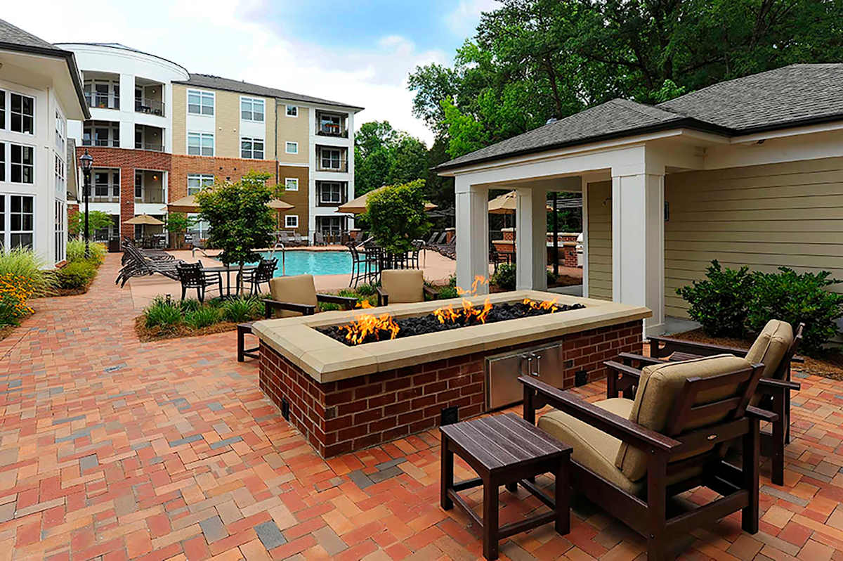 Gramercy Square at Ayrsley patio with fire pit and chairs - Charlotte, NC
