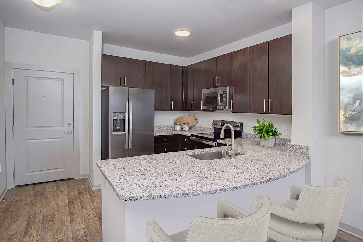Gramercy Square at Ayrsley kitchen with breakfast bar - Charlotte, NC