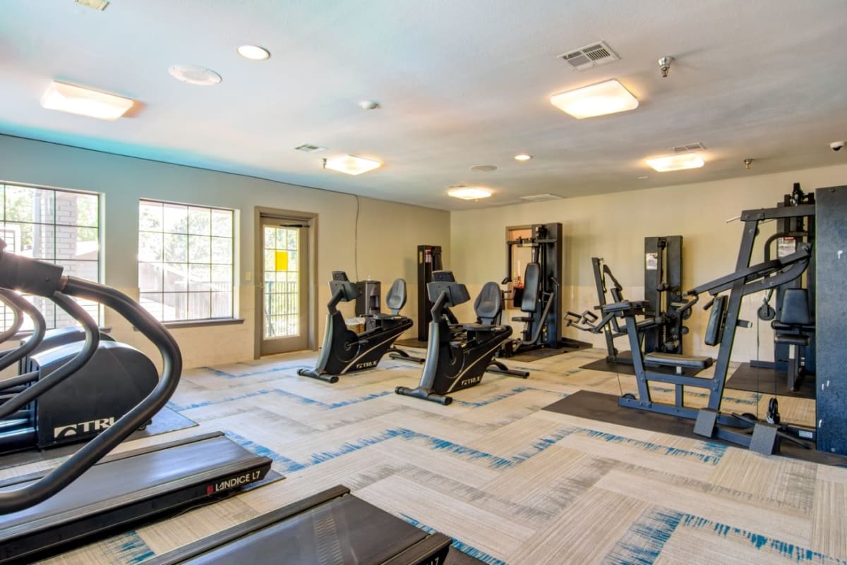 Barrington Hills Apartments fitness center - Peachtree Corners, GA