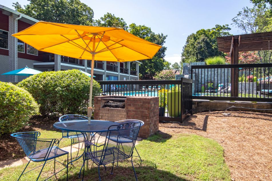 Barrington Hills Apartments grilling area - Peachtree Corners, GA