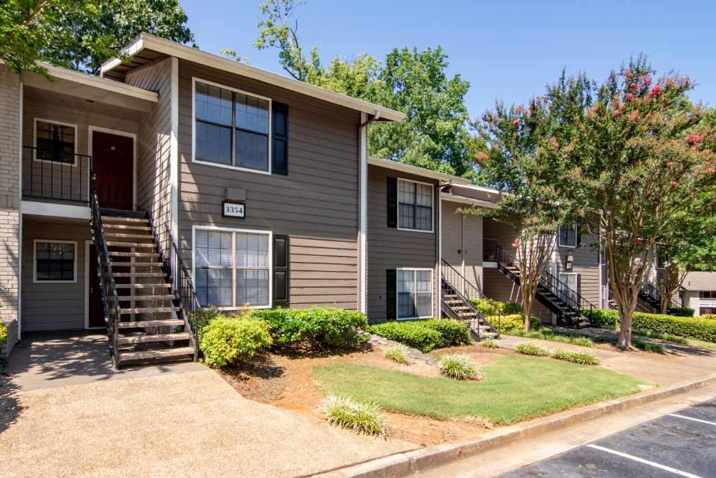 Barrington Hills Apartments community grounds - Peachtree Corners, GA