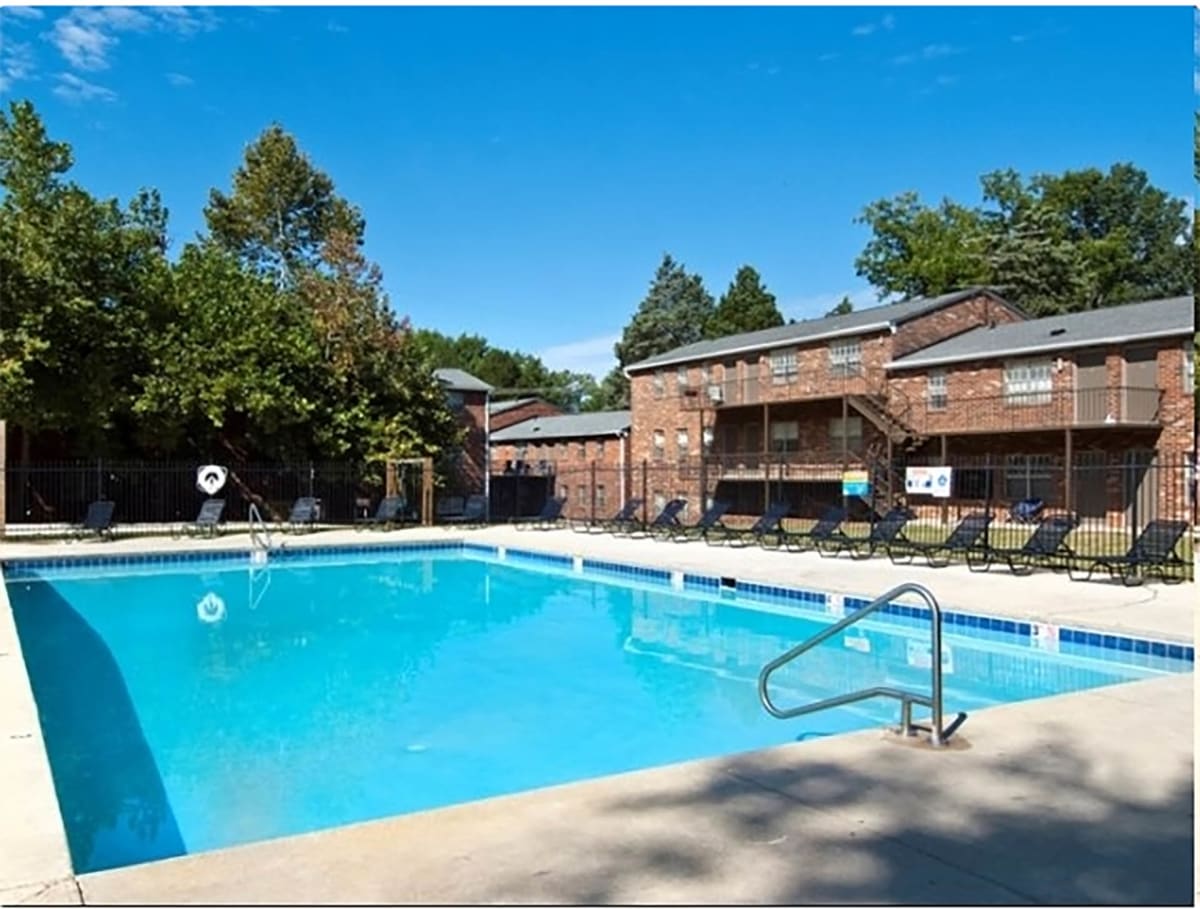 Windsor Court Apartments pool view - Knoxville, TN
