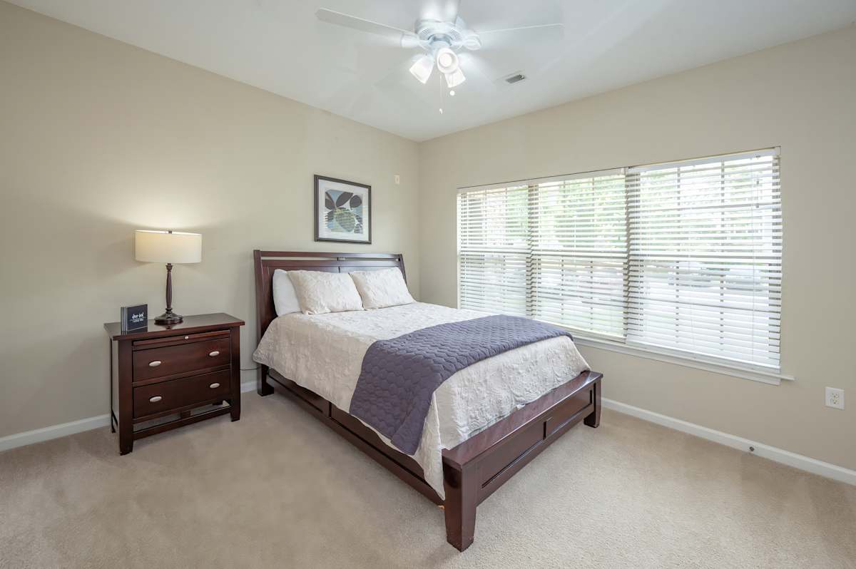 Greystone Summit Knoxville bedroom with window - Knoxville, TN