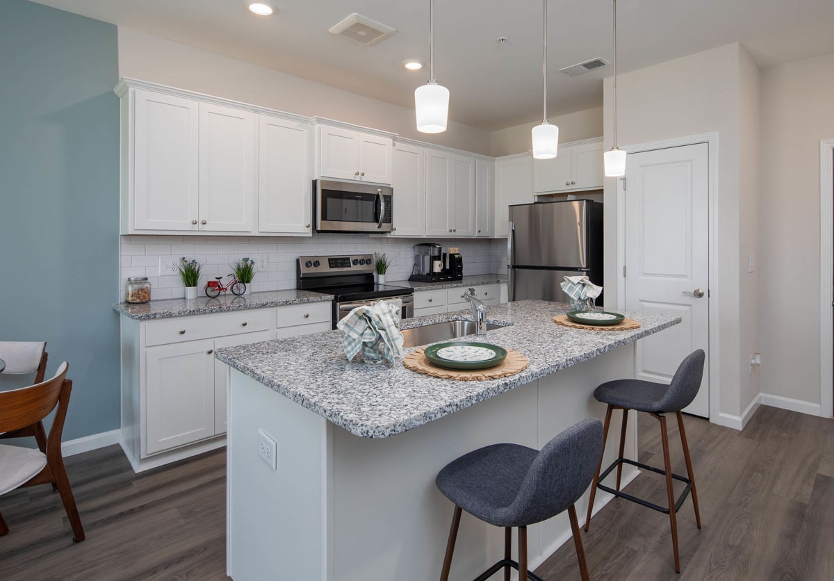 Crest at Arden Village kitchen with island and stools - Columbia, TN