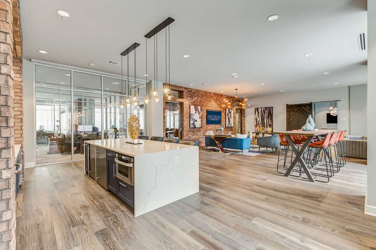 The Union at River East apartment photo