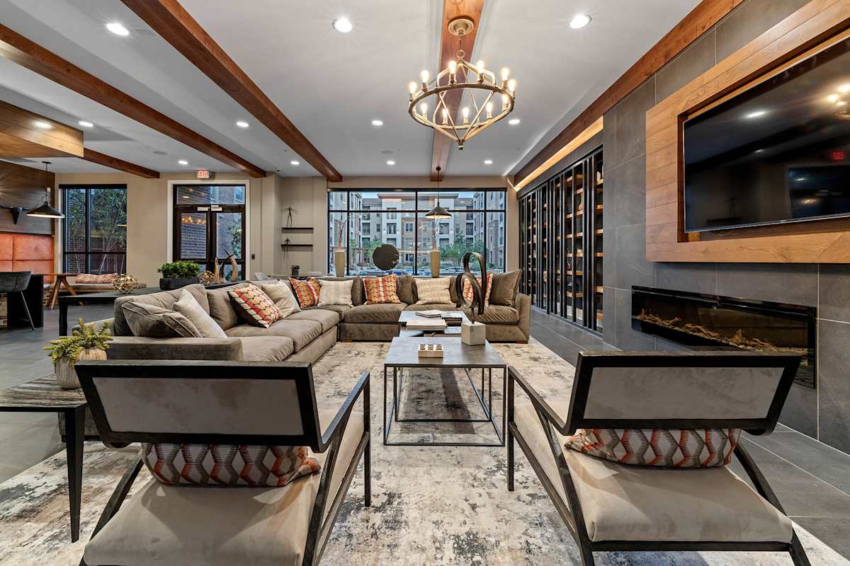 Knox at Metrocenter living room with fireplace - Nashville, TN