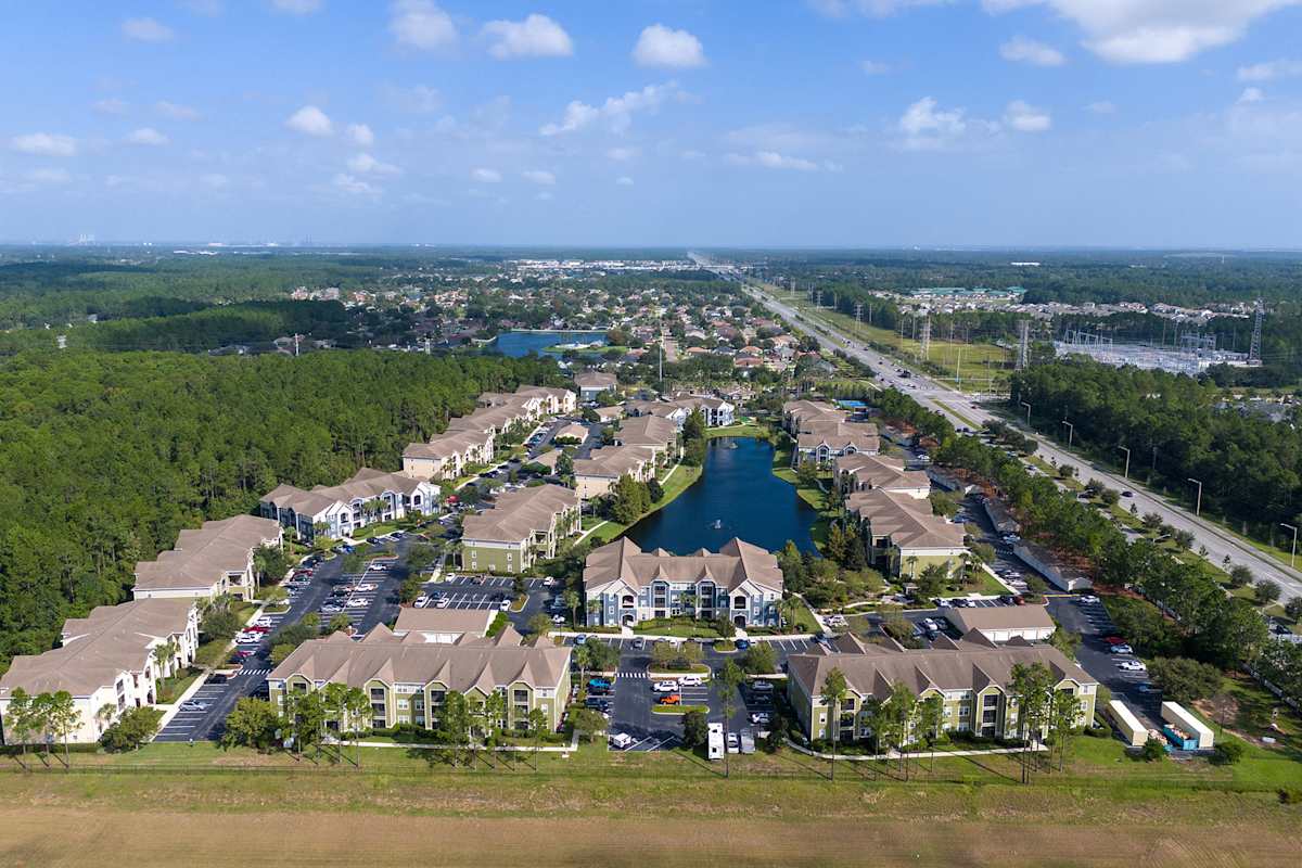 North Beach on Kernan Apartments aerial view with lake - Jacksonville, FL
