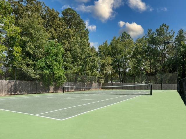 Ashford Place tennis court - West Monroe, LA