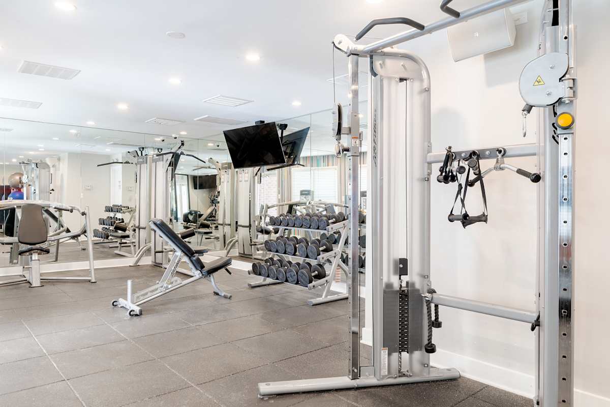 Saddle Ridge Apartments fitness center equipment - Ashburn, VA