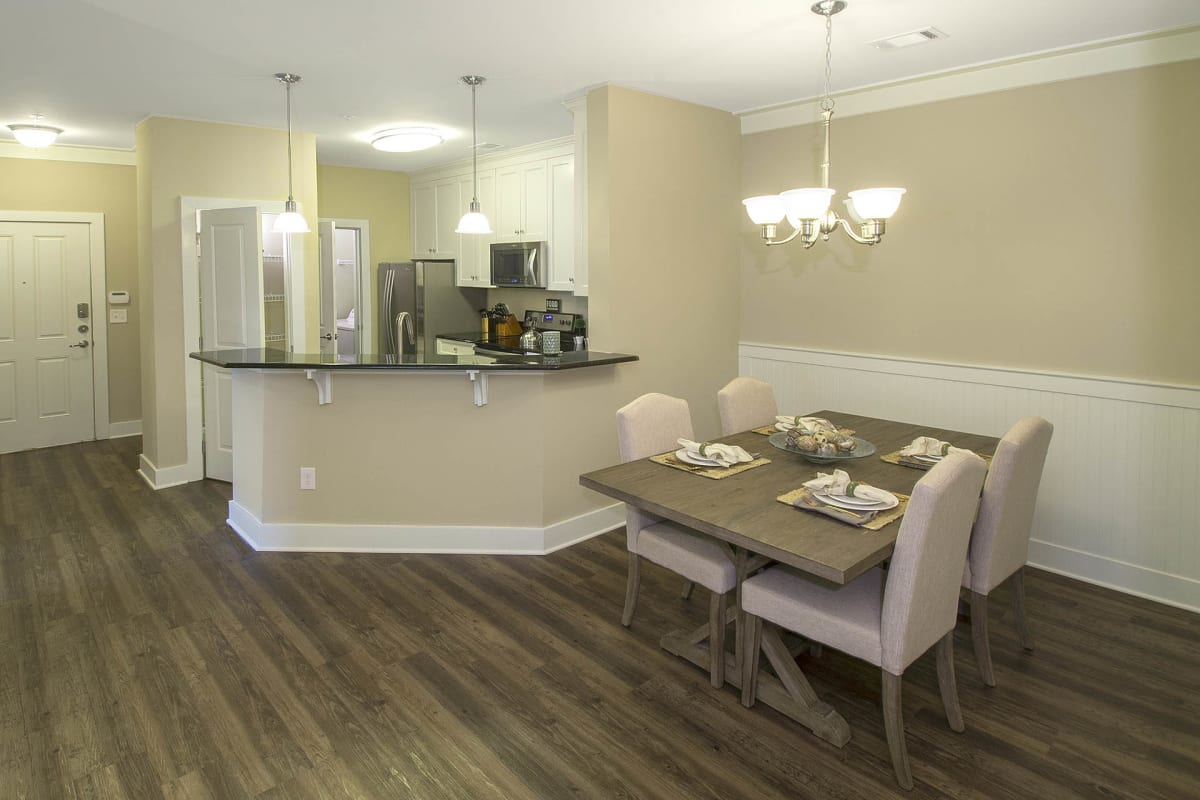 Greystone Summit Gulf Breeze apartment kitchen - Gulf Breeze, FL