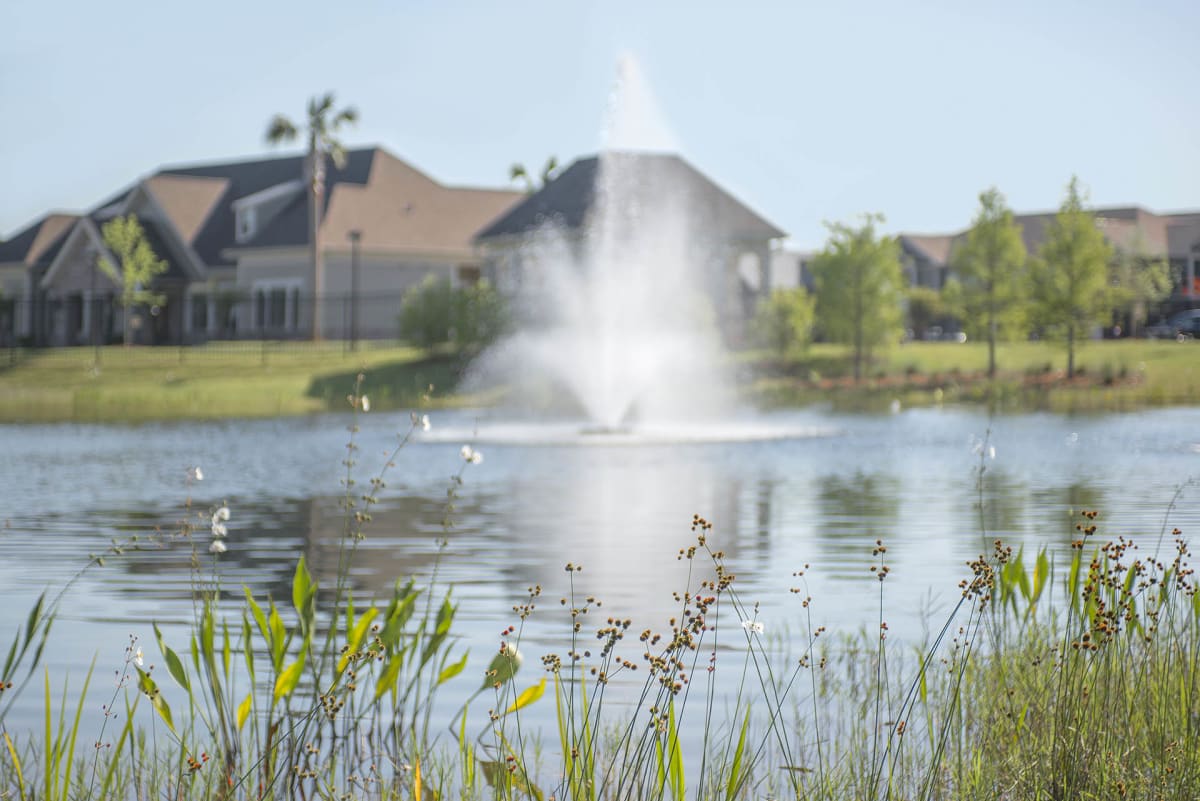 Greystone Summit Gulf Breeze pond and fountain - Gulf Breeze, FL