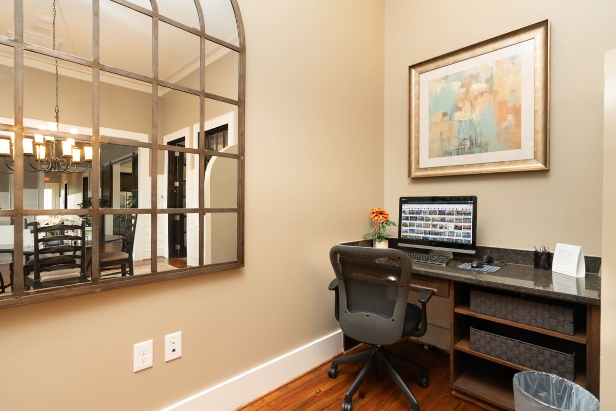 Greystone Vista Apartment Homes business center - Knoxville, TN