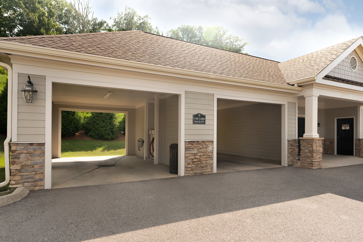 Greystone Vista Apartment Homes car care center - Knoxville, TN
