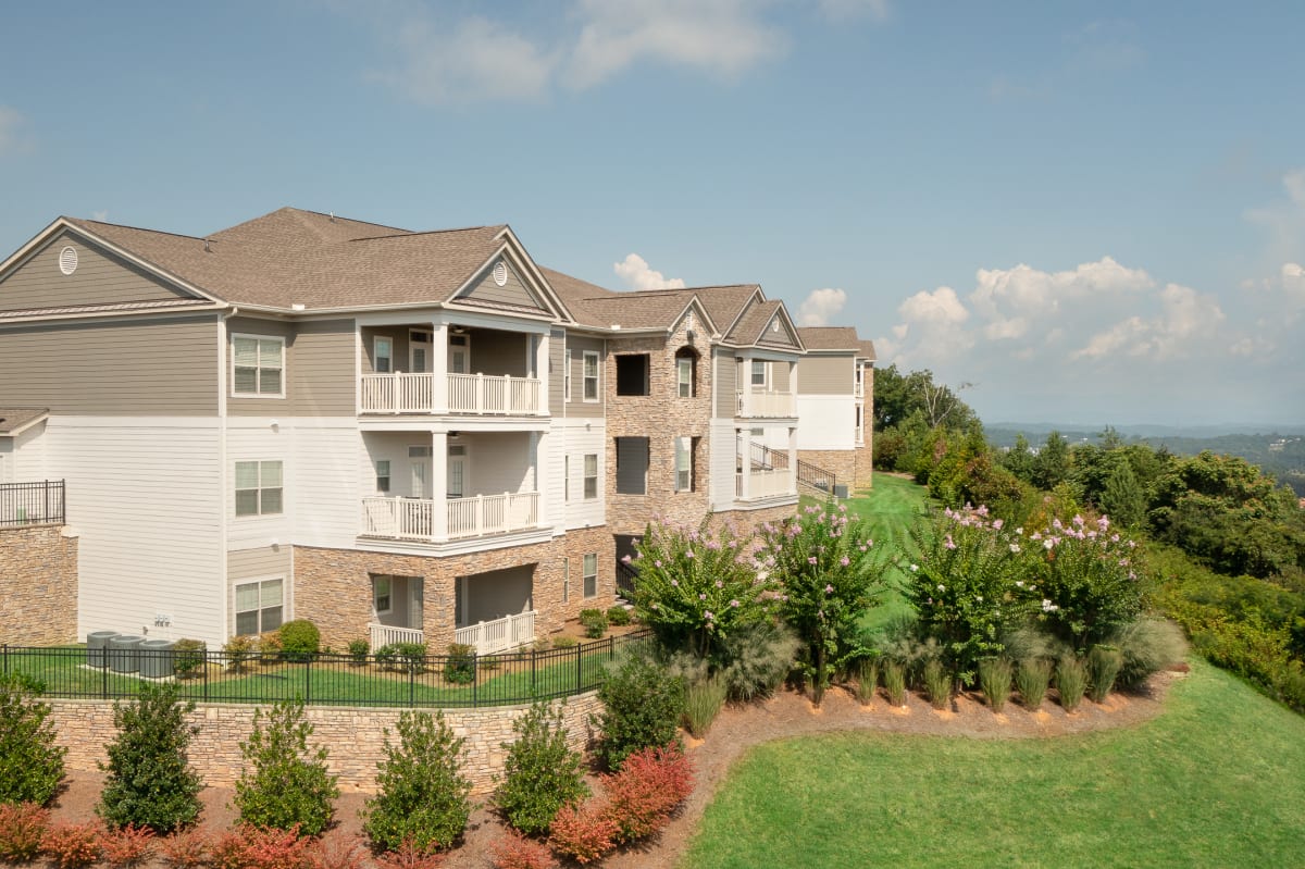 Greystone Vista Apartment Homes exterior view - Knoxville, TN