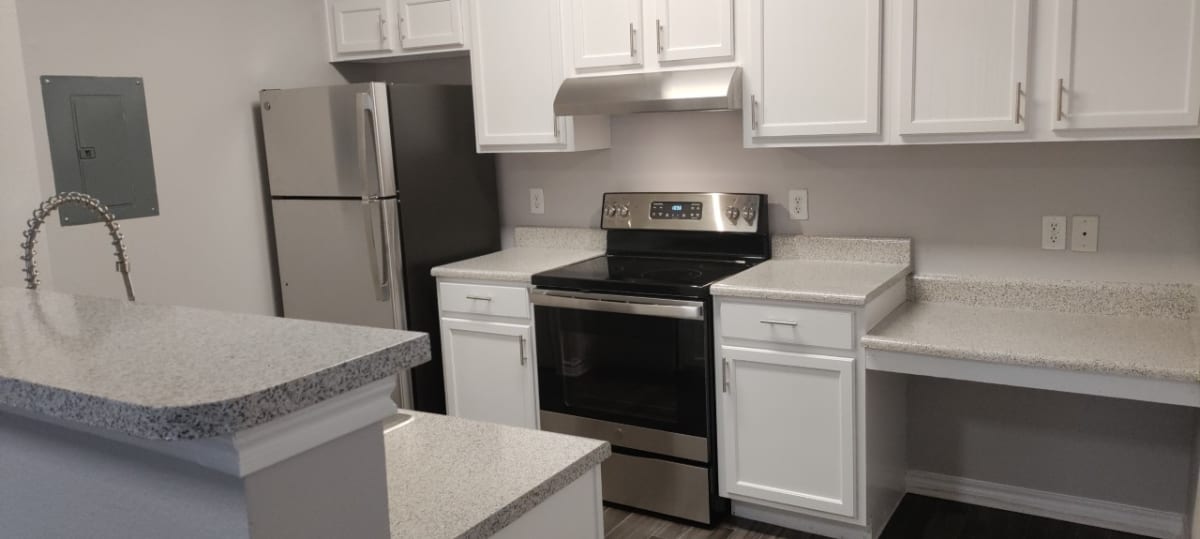 Cedar Point Townhomes apartment photo