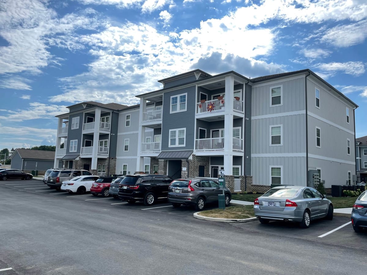 Vintage Hunters Crossing Apartments exterior building - Alcoa, TN