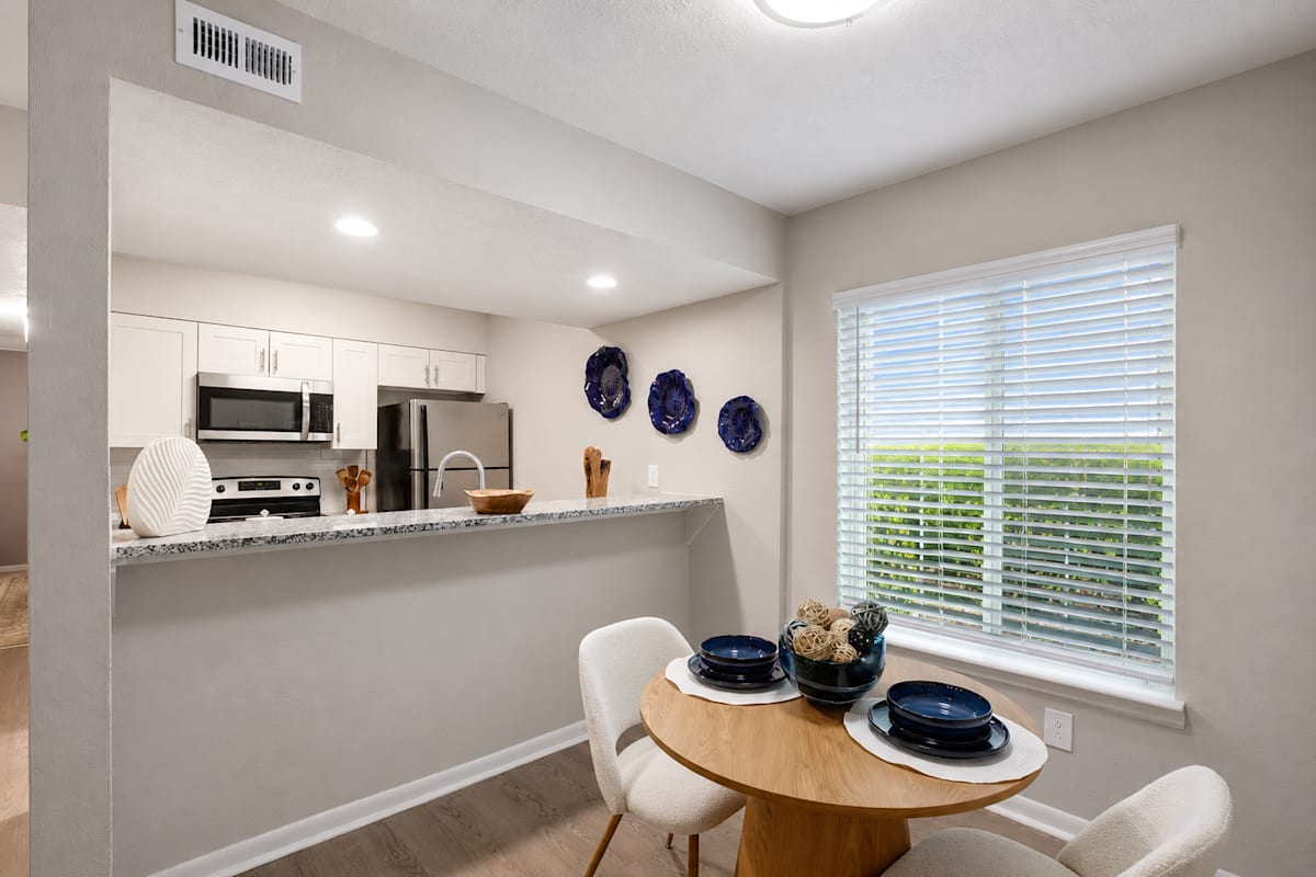 Waters Edge Apartments dining area - Sandy Springs, GA
