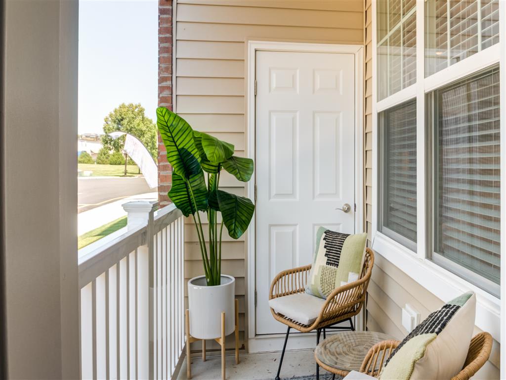 The Pavilion at Raritan private balcony - Flemington, NJ