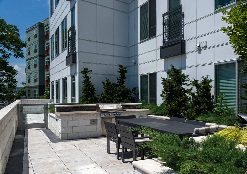 Luxe at Alewife grilling area - Cambridge, MA