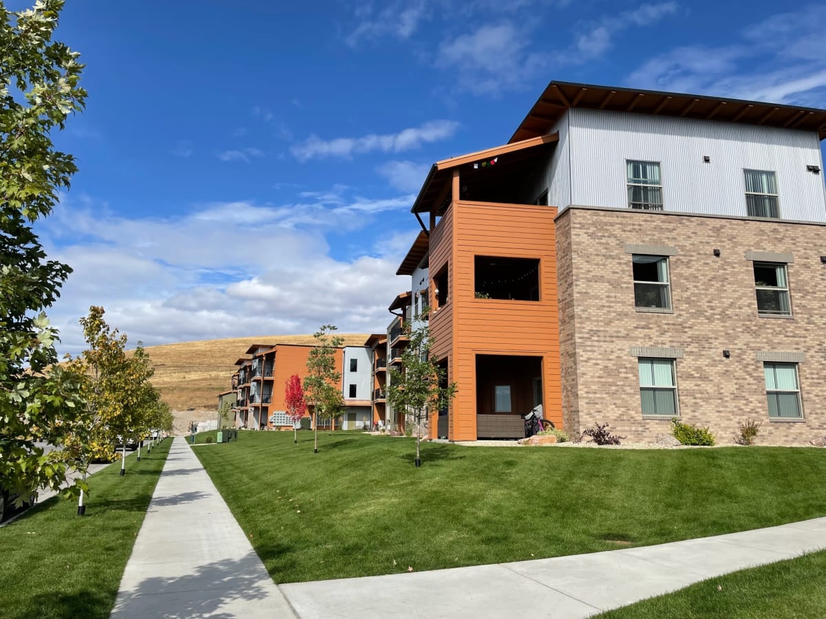 Photos and Video of Grant Creek Village Apartments in Missoula, MT