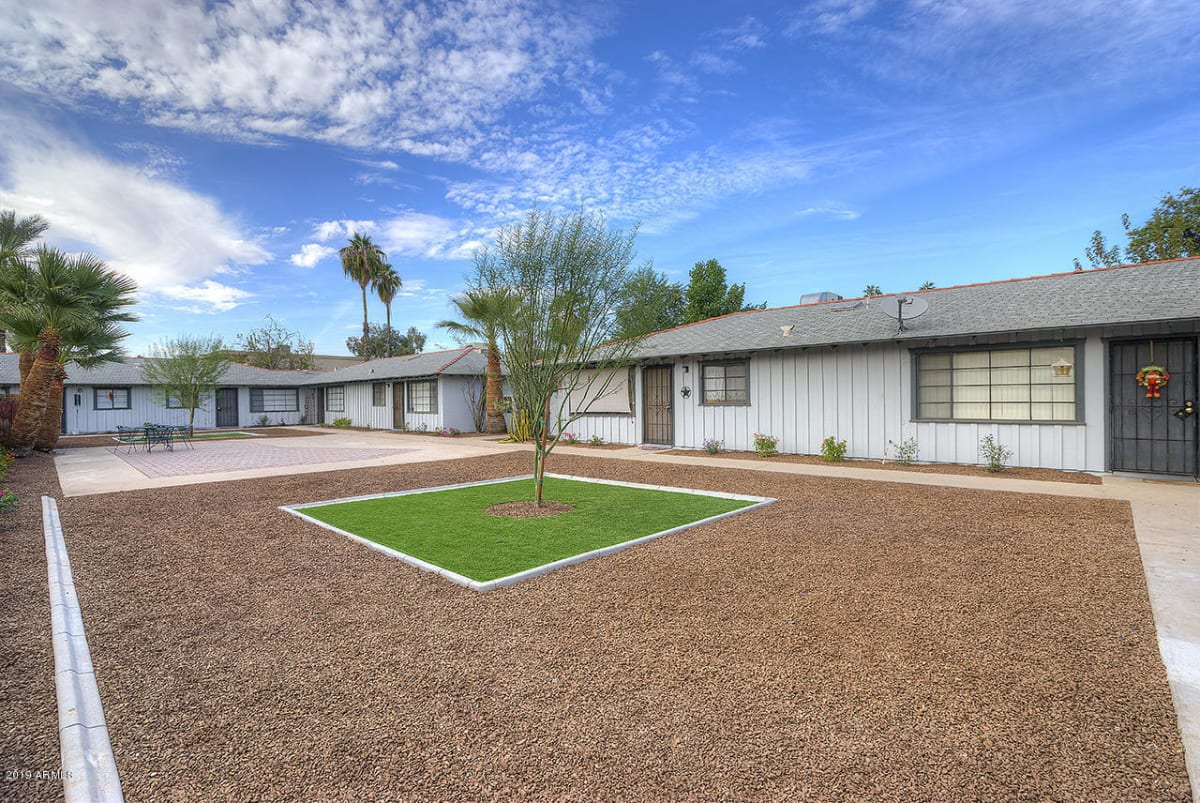 Shared outdoor space at Marlette 8.