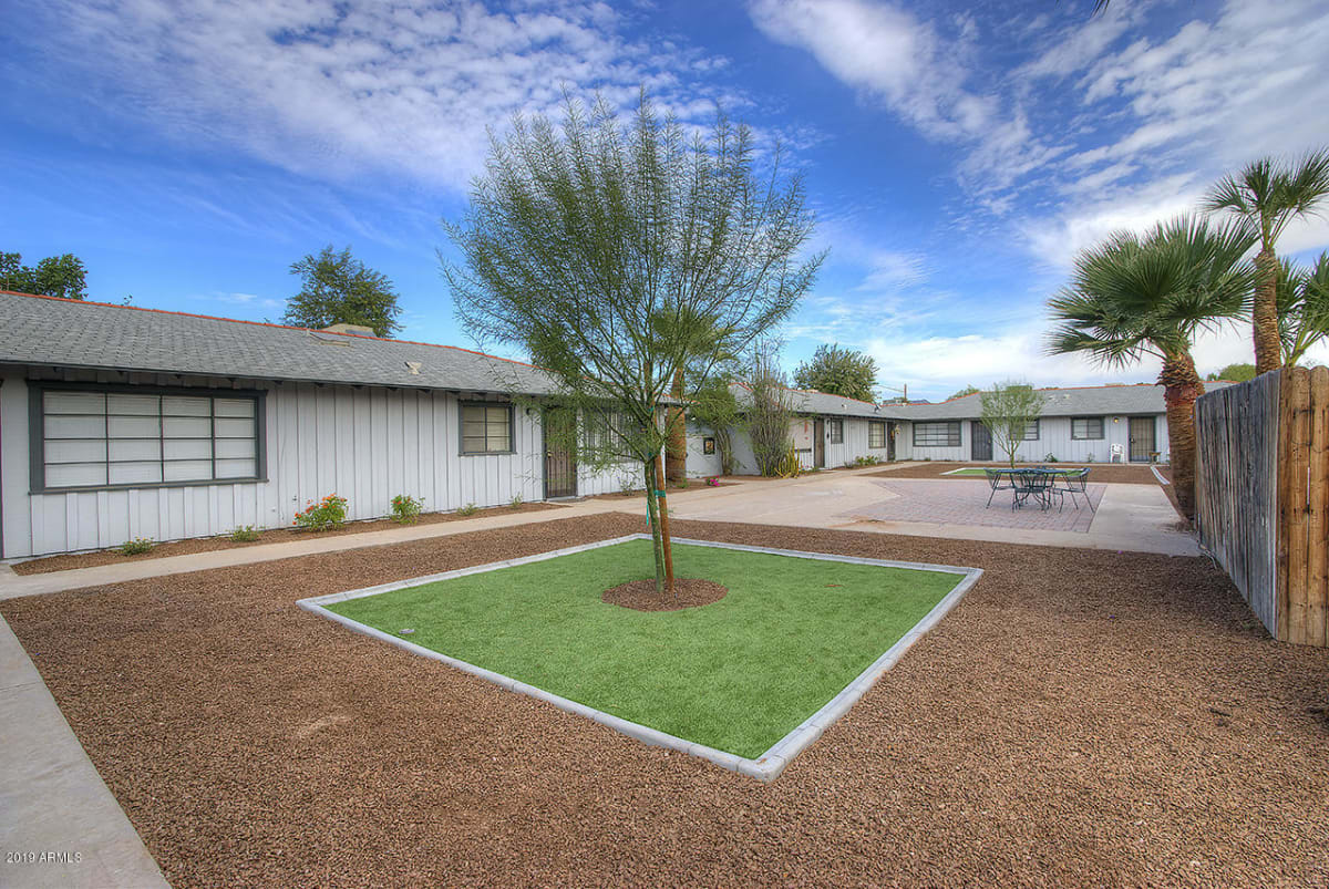 Shared outdoor space at Marlette 8.